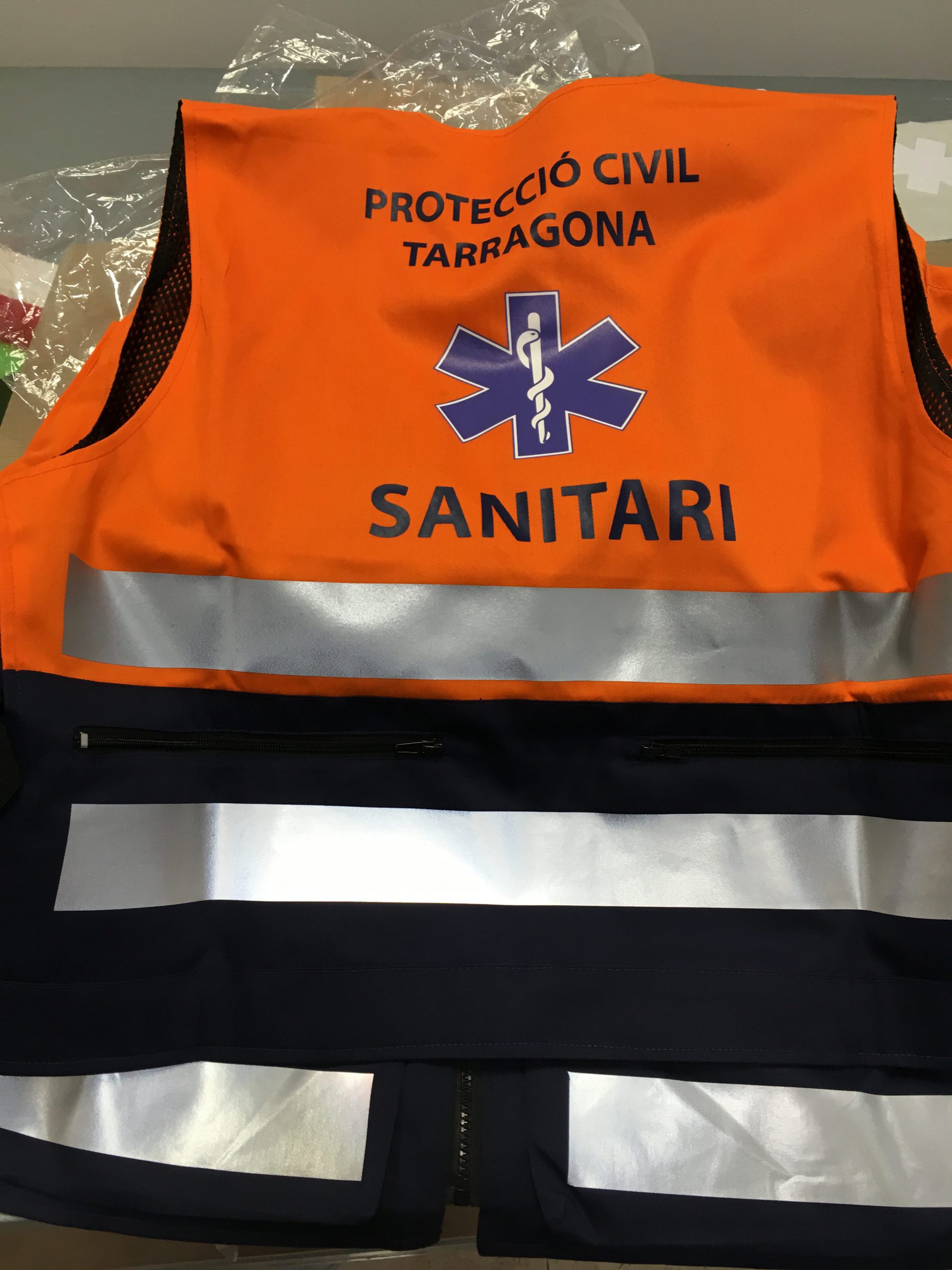 Marcaje de ropa laboral con logotipo