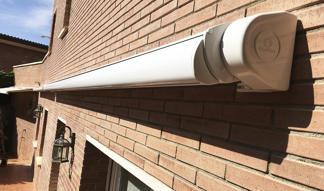 toldo cofre cerrado en tarragona blaumat